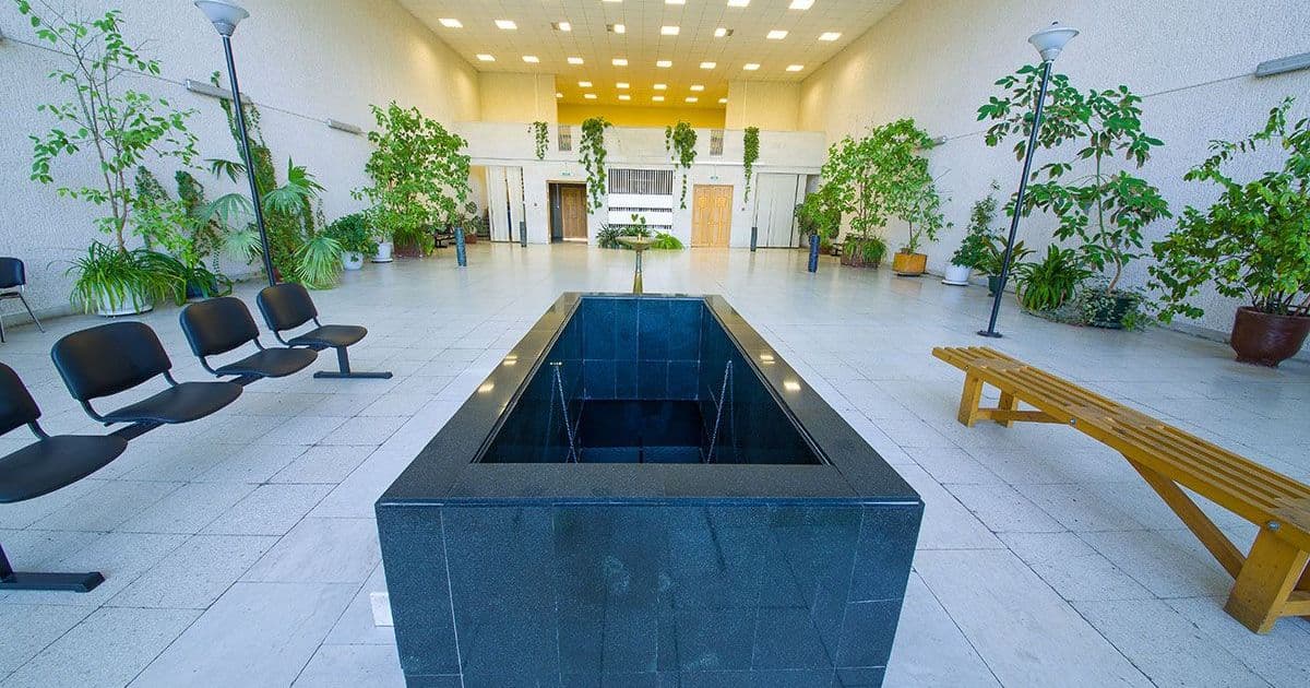 Залы прощания